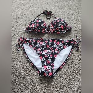 Floral print bikini